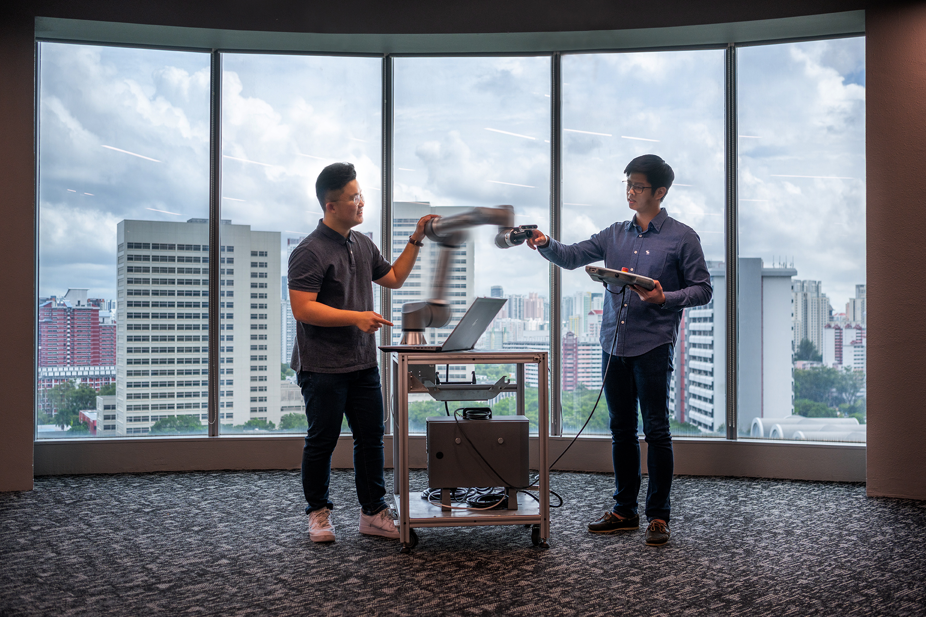 Building Robotics and Autonomy_01